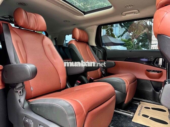 Siêu lướt KIA CARNIVAL 2.2D SIGNATURE 7S 2024 Xám