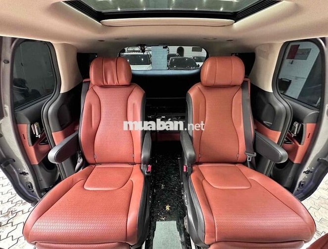 Siêu lướt KIA CARNIVAL 2.2D SIGNATURE 7S 2024 Xám