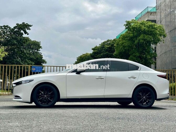 Mazda 3 2020 1.5L Luxury - 62000 km
