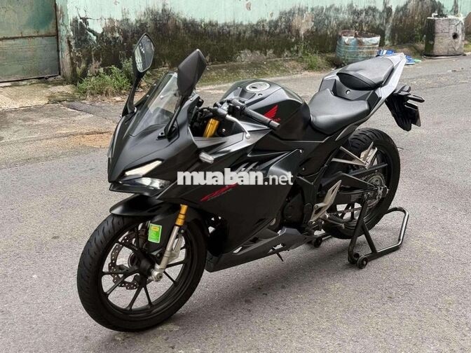 Honda CBR150R ABS
