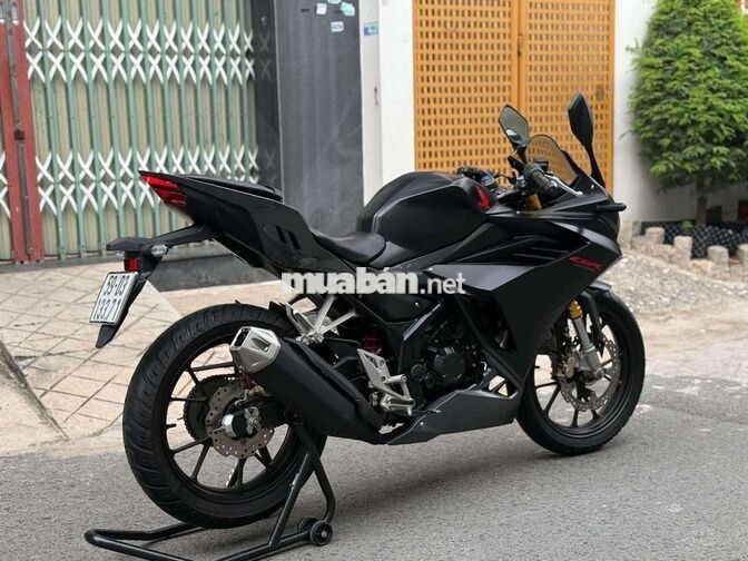 Honda CBR150R ABS