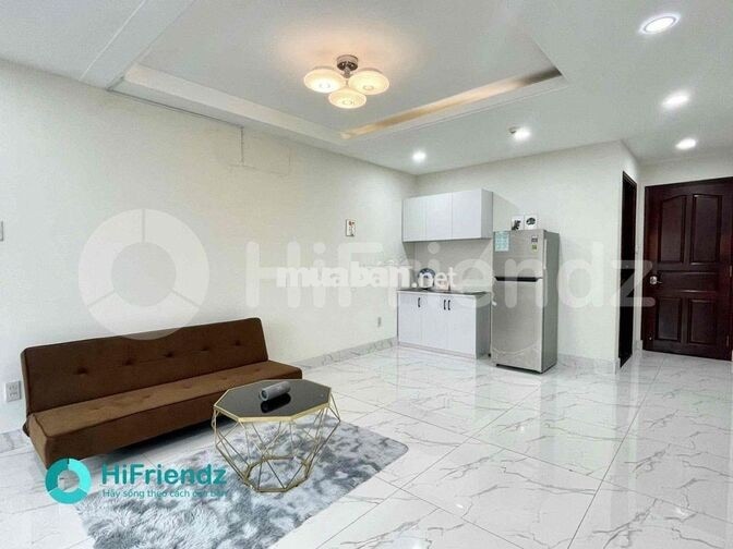 PHÒNG CỬA SỔ LỚN - THANG MÁY NGAY CẦU PHẠM VĂN CHÍ SÁT Q5