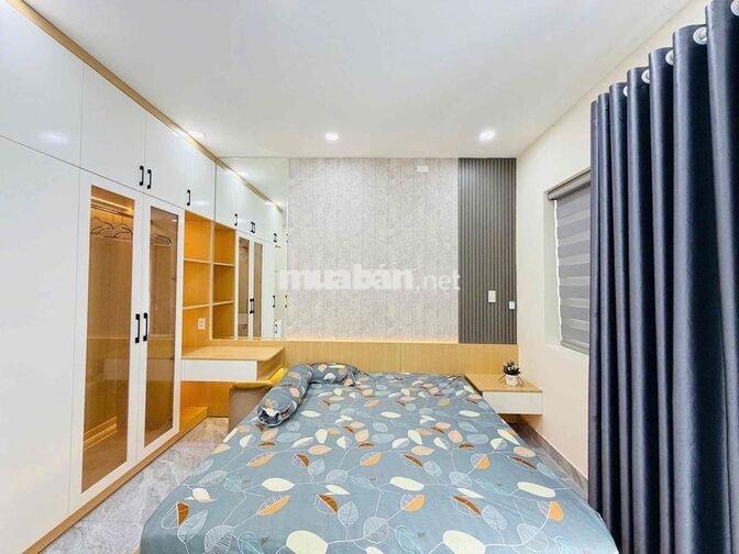 Nhà Khu Phân Lô Đường 8m Trường Chinh 4PN 5WC Có Gara xe hơi 20tr