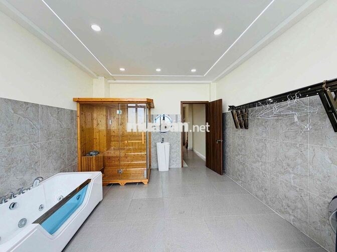 Nhà Khu Phân Lô Đường 8m Trường Chinh 4PN 5WC Có Gara xe hơi 20tr