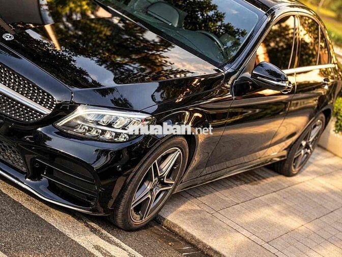Mercedes C180 AMG 2021 Đen 30000 km