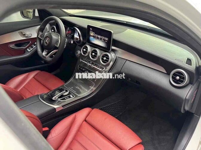 Mercedes C300 AMG 2017 Trắng 80000 km