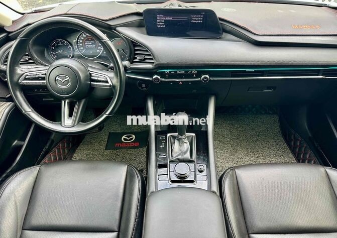 Mazda 3 2020 1.5L Luxury - 62000 km