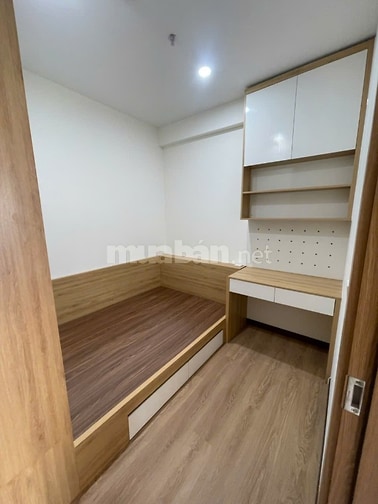 Diamond Boulevard 2PN 1WC tầng 27 - full nội thất & điện máy mới 100% 