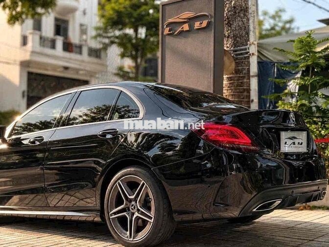 Mercedes C180 AMG 2021 Đen 30000 km
