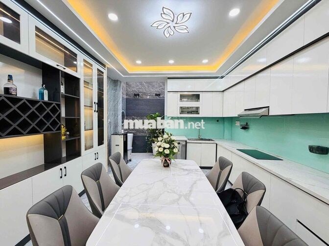 Nhà Khu Phân Lô Đường 8m Trường Chinh 4PN 5WC Có Gara xe hơi 20tr