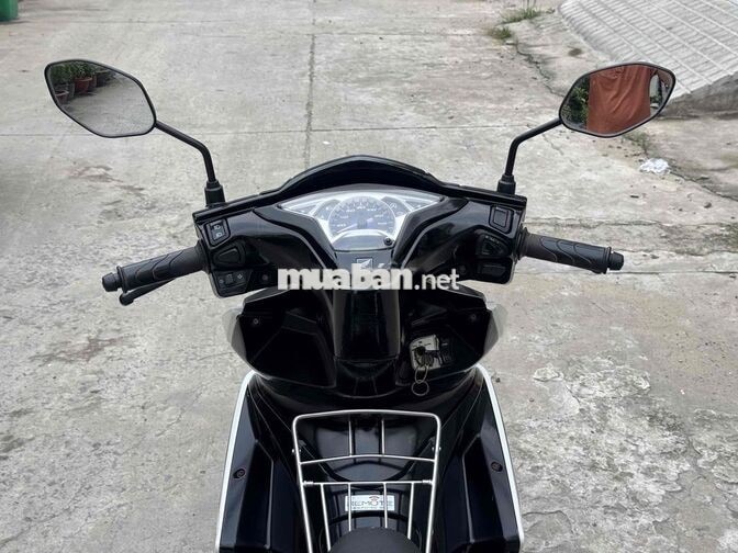 Honda Airblade 125 FI 2014 Trắng đen rất đẹp & êm