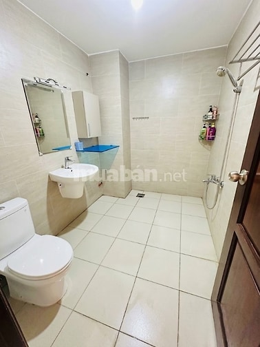 CẦN CHO NỮ THUÊ TẦNG 2 NHÀ NGUYÊN CĂN DTSD 50M2