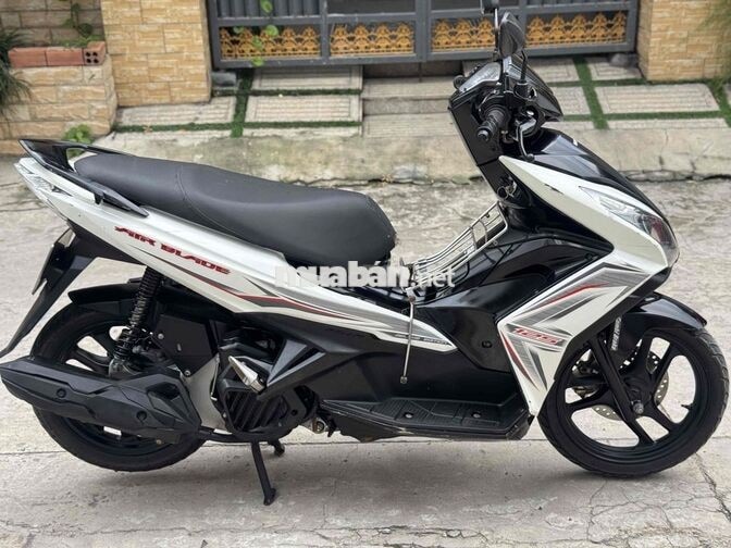 Honda Airblade 125 FI 2014 Trắng đen rất đẹp & êm