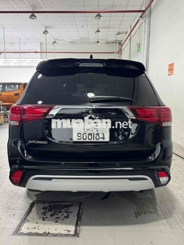 Mitsubishi Outlander 2.0 CVT Đen