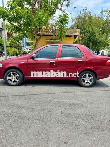 Fiat Siena Đỏ Số sàn Xăng 5 chỗ