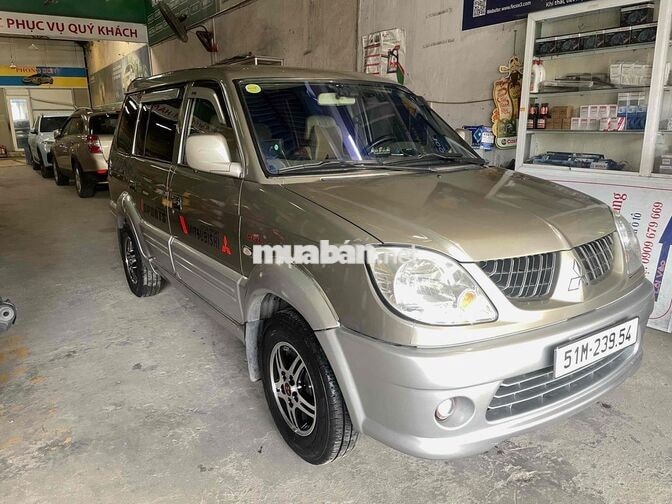 Mitsubishi Jolie Vàng Cát 7 chỗ, SX: 2006
