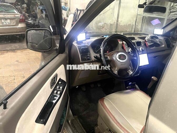 Mitsubishi Jolie Vàng Cát 7 chỗ, SX: 2006