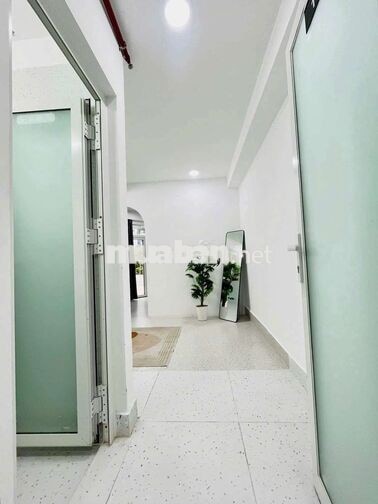 Căn hộ 1pn đầy đủ nội thất mặt tiền ngay cầu Nguyễn Tri Phương 