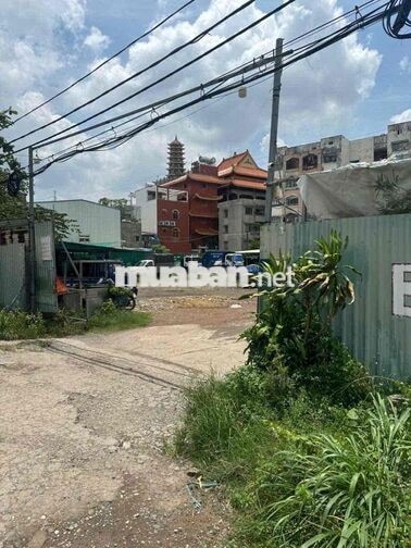 cho thuê mbkd đất trống phạm văn đồng