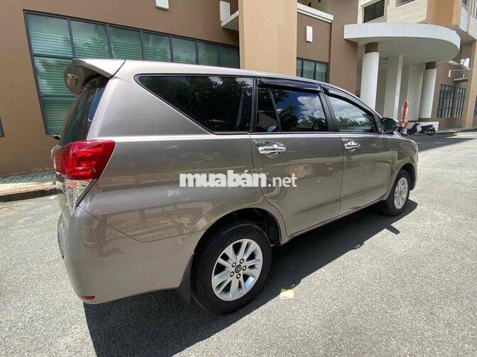Toyota Innova 2.0E Nsx:12/2017
