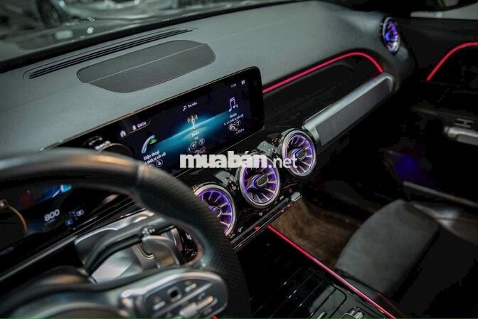 Mercedes-Benz GLB 35 AMG 2022 nhập khẩu option đủ