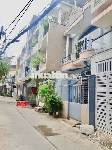 CHO THUÊ NHÀ ĐƯỜNG TÂN QUÝ HẺM 6 M THÔNG 5 x 13 M ĐÚC. 1 lầu 3 PN.