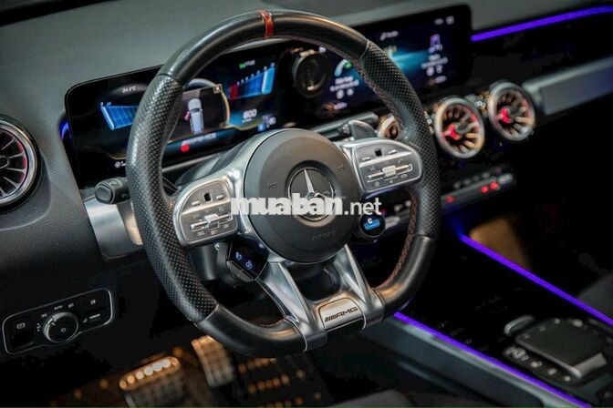 Mercedes-Benz GLB 35 AMG 2022 nhập khẩu option đủ