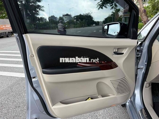 Mitsubishi Grandis 2009 Bạc 7 chỗ