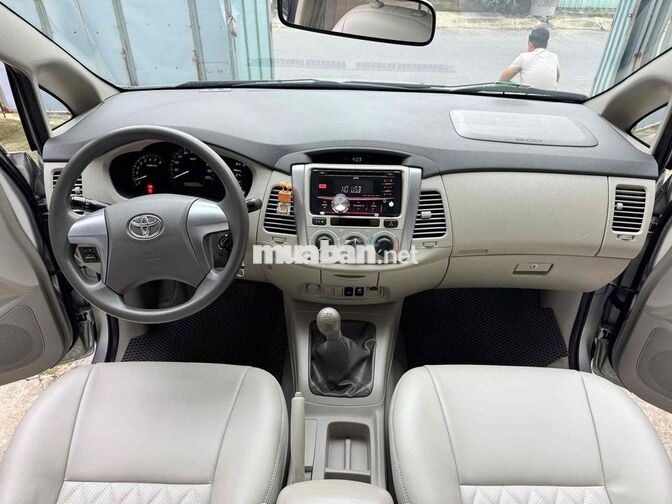 Innova E 2014 106.000km xe gia đình