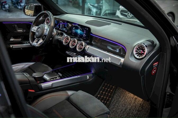 Mercedes-Benz GLB 35 AMG 2022 nhập khẩu option đủ