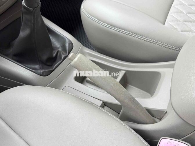Innova E 2014 106.000km xe gia đình