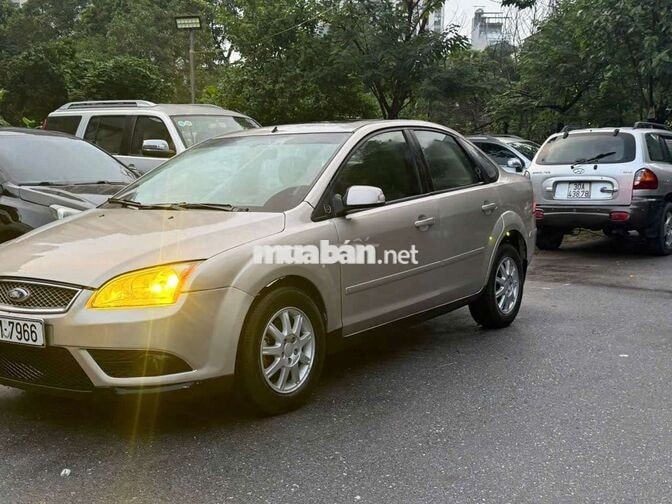 Ford Focus bản đủ quá đẹp
