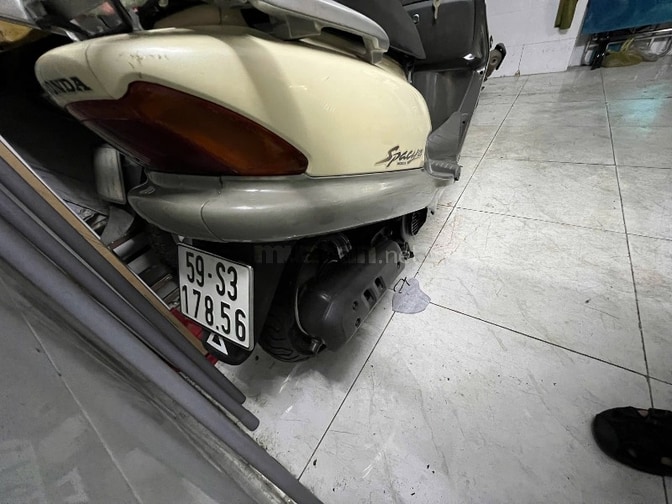 Cần bán 3 xe chính chủ Spacy 2002 zin trùm keo (35tr) xe Honda 100 
