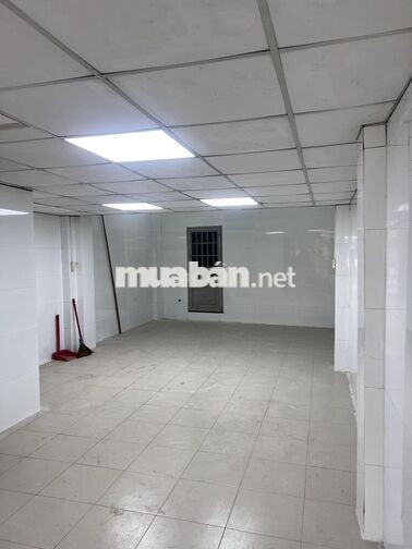 CHO THUÊ NHÀ MẶT TIỀN 111 TÔN ĐỨC THẮNG – VỊ TRÍ KINH DOANH ĐẸP