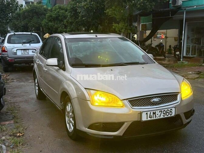 Ford Focus bản đủ quá đẹp