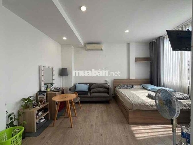 CĂN HỘ STUDIO THOÁNG MÁT TIỆN DI CHUYỂN QUA CÁC QUẬN TRUNG TÂM