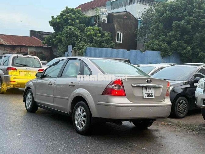 Ford Focus 2018 Sedan Vàng Cát