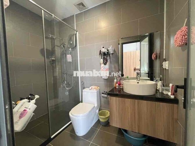 CĂN HỘ STUDIO THOÁNG MÁT TIỆN DI CHUYỂN QUA CÁC QUẬN TRUNG TÂM