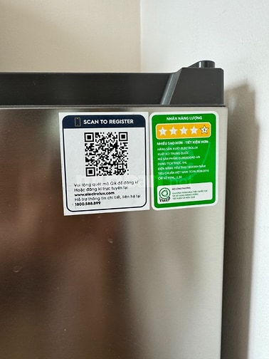 Tủ lạnh mini Electrolux EUM0930AD-VN Xám bạc