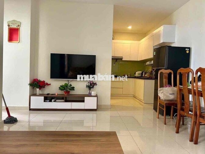 Căn 2PN & 2WC Giá thuê 8,5 triệu. Full nội thất. LH Hương