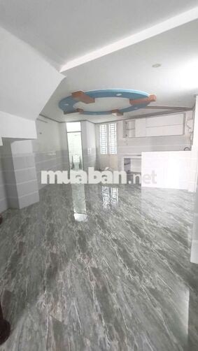 Cho thuê nhà mặt tiền Huỳnh Cương 3PN 3WC giá rẻ
