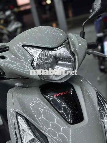 Vision sporty 2023 chính chủ ký giấy. xe bọc keo