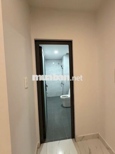 Bà cô U 60 buồn tình cảm. Cắt lỗ 510 triệu