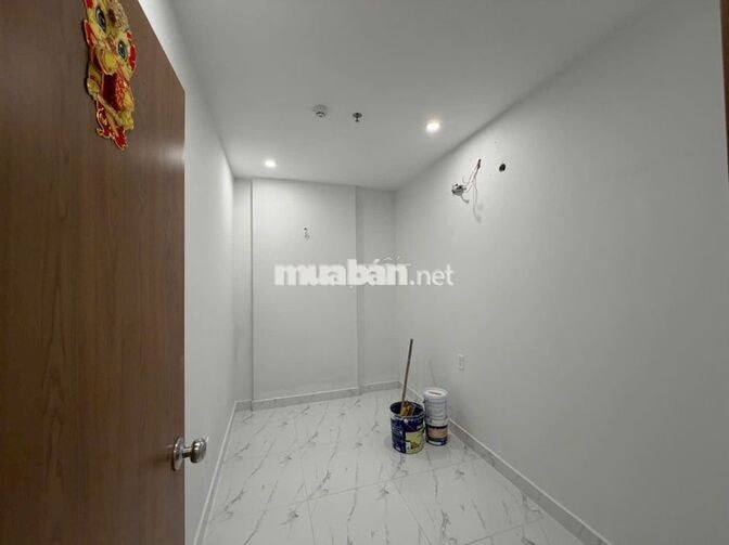 Bà cô U 60 buồn tình cảm. Cắt lỗ 510 triệu