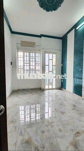 NHÀ 3 PHÒNG HẺM 6M LẠC LONG QUÂN 