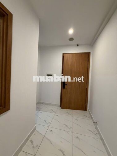 Bà cô U 60 buồn tình cảm. Cắt lỗ 510 triệu
