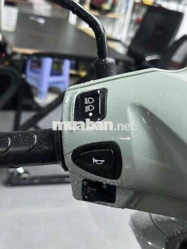 Vision sporty 2023 chính chủ ký giấy. xe bọc keo