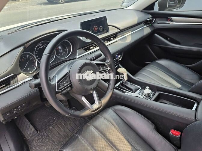 Mazda 6 Trắng 17.537 km
