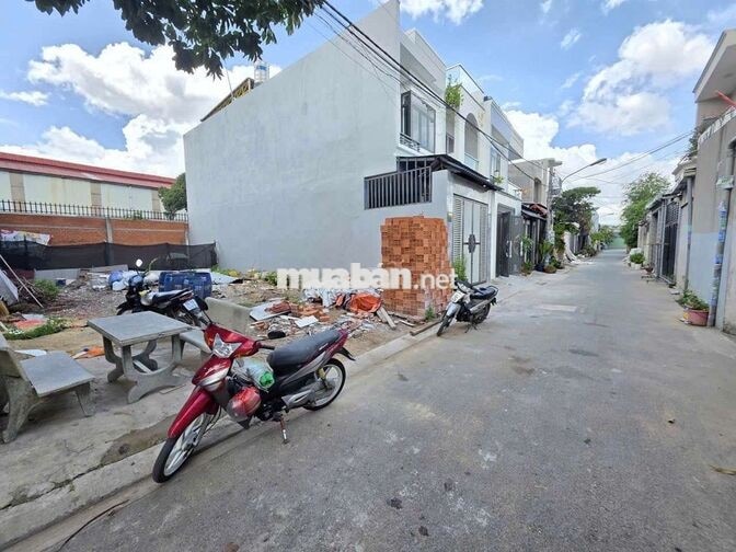 Đất gần Bến xe Tân Đông Hiệp phường Tân Đông Hiệp Tp Dĩ An 