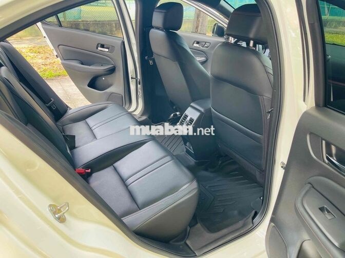 Honda City RS Trắng như mới.